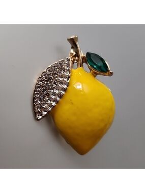 LEMON Brooch, Beautiful Perfect For a party,summer Color,Simulated Diamonds